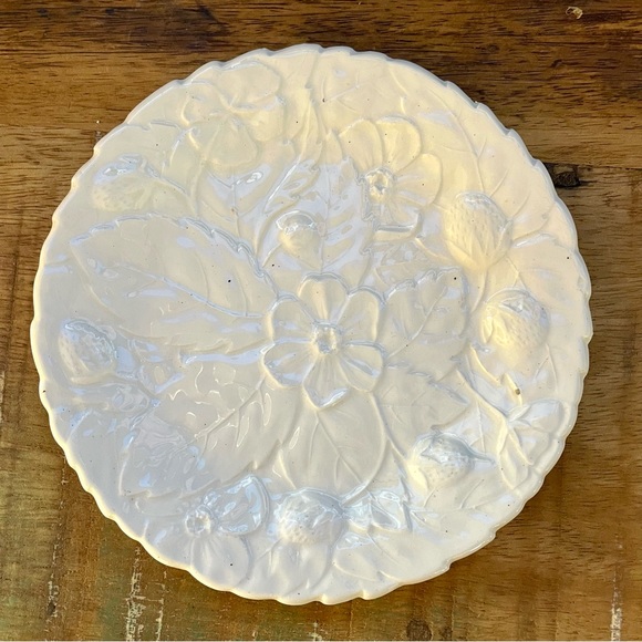 2 P-V Majolica bread plates Made in France - Picture 2 of 6